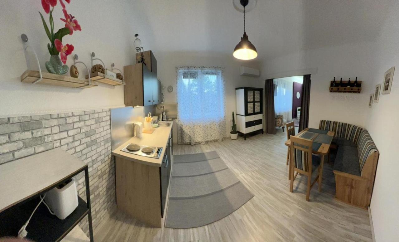 Appartment Rosengarten Baden bei Wien Esterno foto
